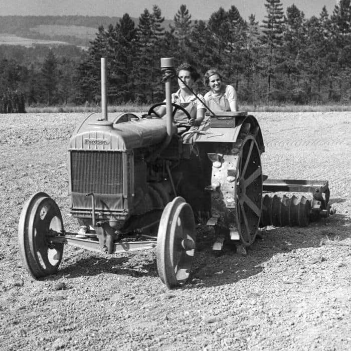 Land Girls in Wye, Kent